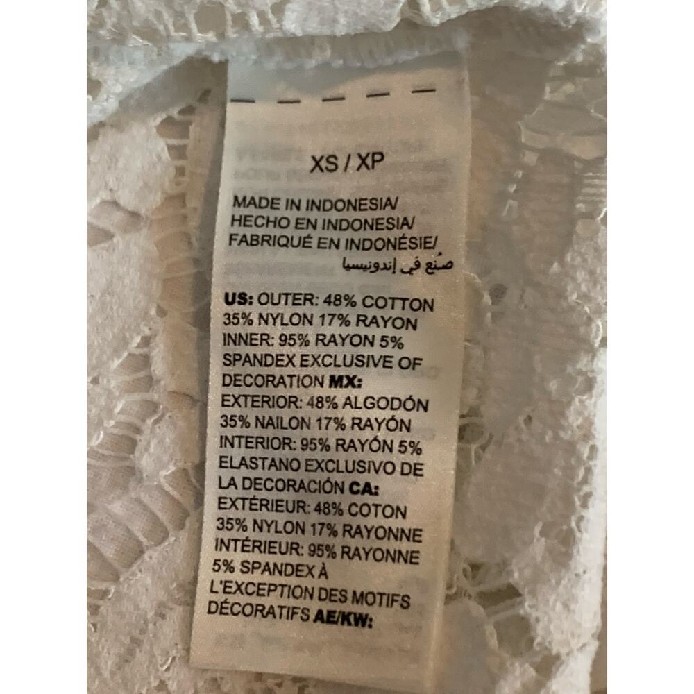 WHBM Allover Sheer Lace Blouse Bell Sleeves in White Size XS - Picture 5 of 5